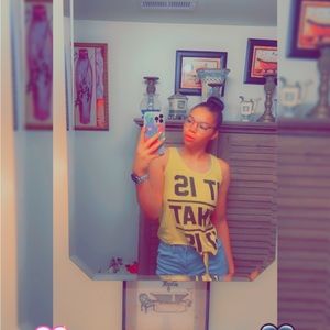 Meet your Posher, Arianna